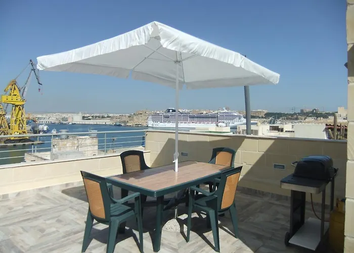 Senglea Apartments