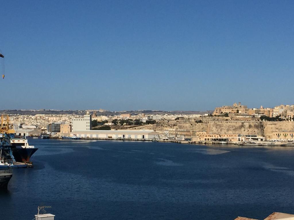 Apartment Senglea Apartments *